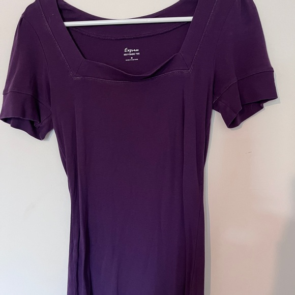 Express brand sexy basic tee, size medium - Picture 3 of 3